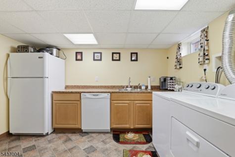 29 Corsi Road Bloomfield NJ 07003