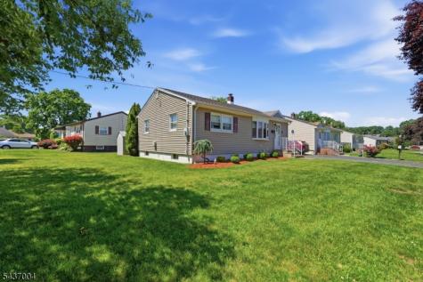 29 Corsi Road Bloomfield NJ 07003