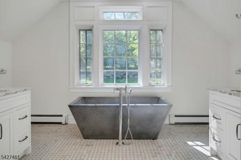 4 Farview Avenue Randolph NJ 07869