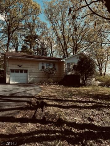 264 Carentan Road Hopatcong NJ 07843
