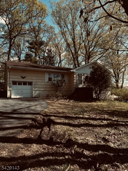 264 Carentan Road Hopatcong NJ 07843