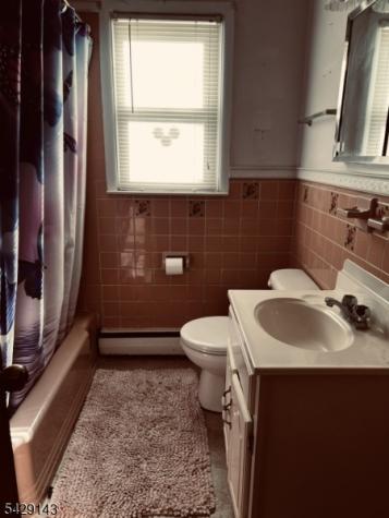 264 Carentan Road Hopatcong NJ 07843