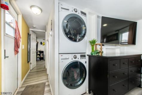 39 Helen Drive Moonachie NJ 07074