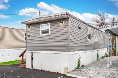 39 Helen Drive Moonachie NJ 07074