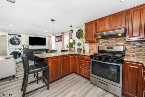 39 Helen Drive Moonachie NJ 07074