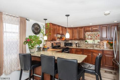 39 Helen Drive Moonachie NJ 07074