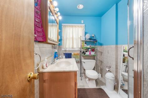 278 North Drive North Plainfield NJ 07060