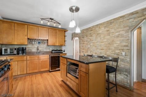 1983 Barnett Street Rahway NJ 07065