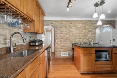 1983 Barnett Street Rahway NJ 07065