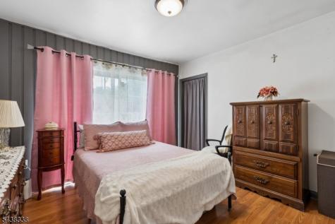 1983 Barnett Street Rahway NJ 07065