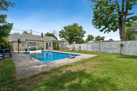 1983 Barnett Street Rahway NJ 07065