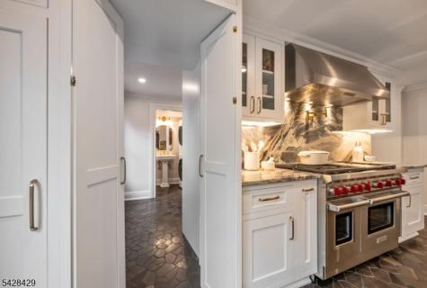 241 Grove Street Ramsey NJ 07446