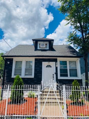 47 Chester Avenue Irvington NJ 07111