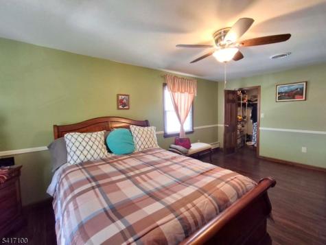 33 Nickel Avenue Sayreville NJ 08872
