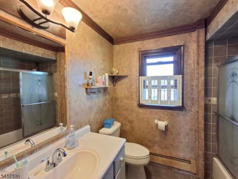 33 Nickel Avenue Sayreville NJ 08872