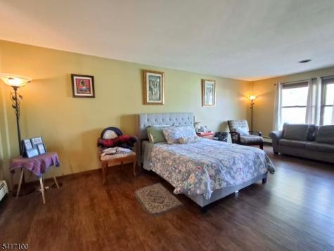 33 Nickel Avenue Sayreville NJ 08872