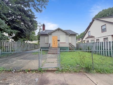 13 Linwood Place East Orange NJ 07017