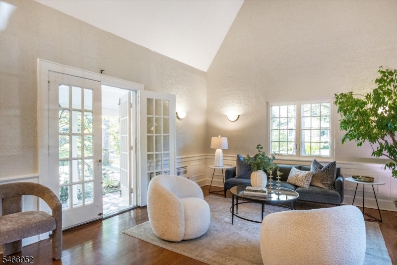 6 Sutherland Road Montclair NJ 07042