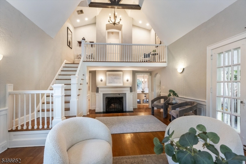 6 Sutherland Road Montclair NJ 07042