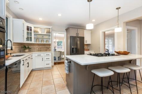 6 Sutherland Road Montclair NJ 07042