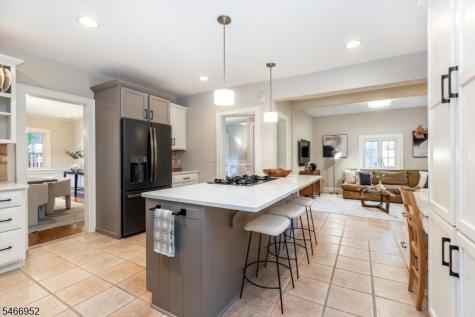 6 Sutherland Road Montclair NJ 07042