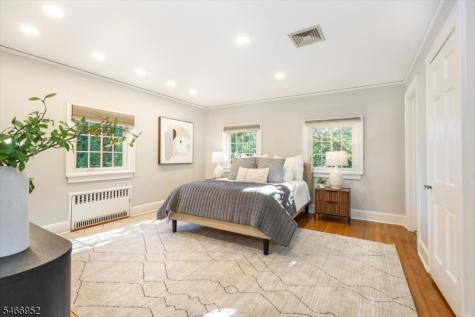 6 Sutherland Road Montclair NJ 07042