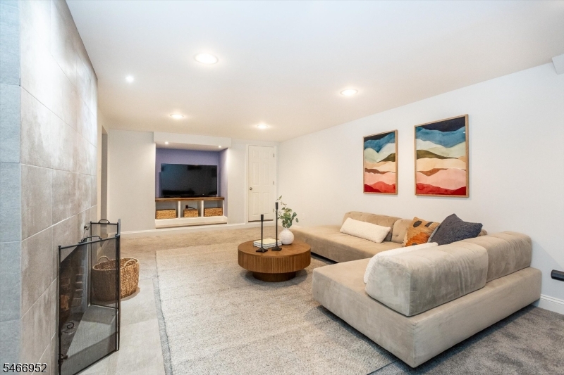 6 Sutherland Road Montclair NJ 07042