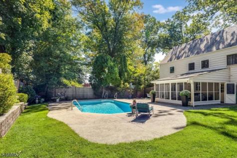 6 Sutherland Road Montclair NJ 07042