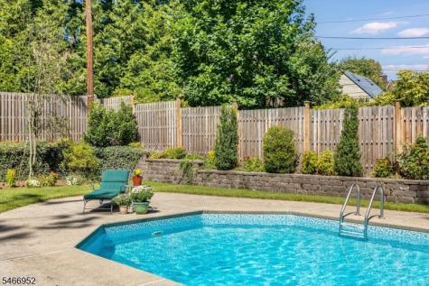 6 Sutherland Road Montclair NJ 07042