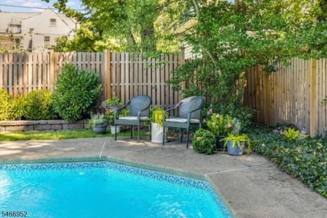 6 Sutherland Road Montclair NJ 07042
