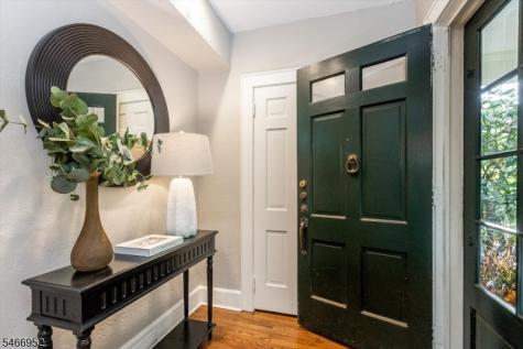 6 Sutherland Road Montclair NJ 07042