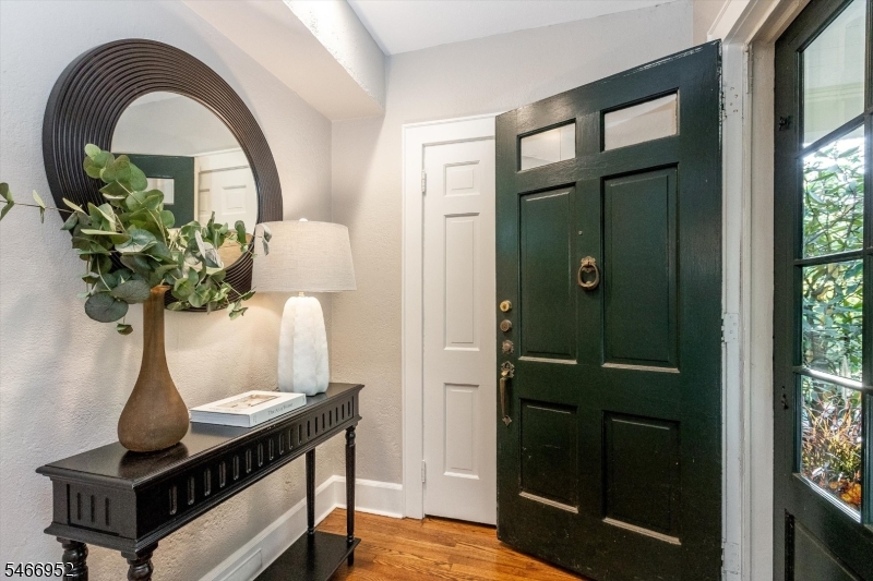 6 Sutherland Road Montclair NJ 07042