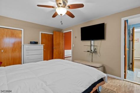 148 Locust Drive Union NJ 07083