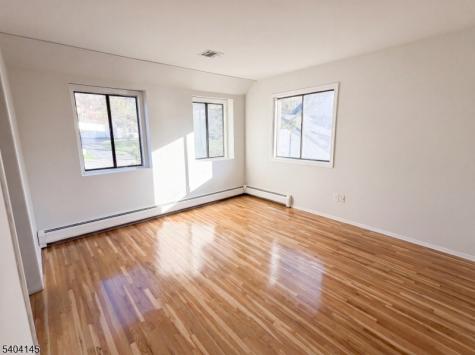 16 Knob Hill Road Washington NJ 07840
