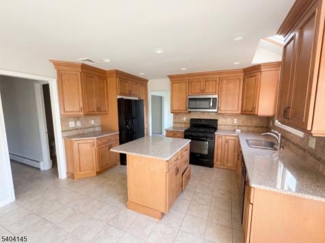 16 Knob Hill Road Washington NJ 07840