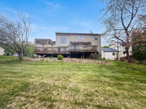 16 Knob Hill Road Washington NJ 07840