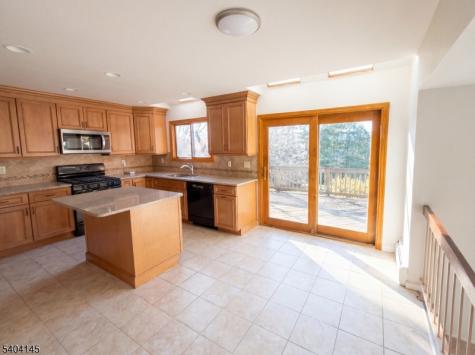 16 Knob Hill Road Washington NJ 07840