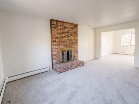 16 Knob Hill Road Washington NJ 07840