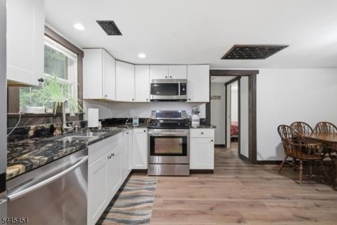 312 6TH Street Belvidere NJ 07823