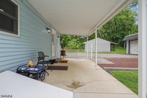 312 6TH Street Belvidere NJ 07823