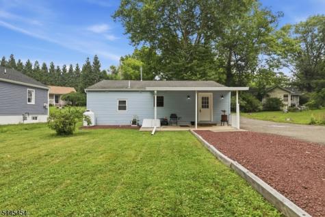 312 6TH Street Belvidere NJ 07823