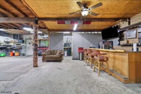 312 6TH Street Belvidere NJ 07823