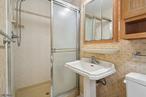 27 Karla Drive Hanover NJ 07981