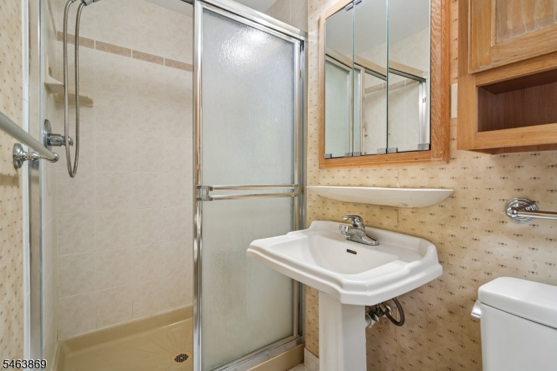 27 Karla Drive Hanover NJ 07981