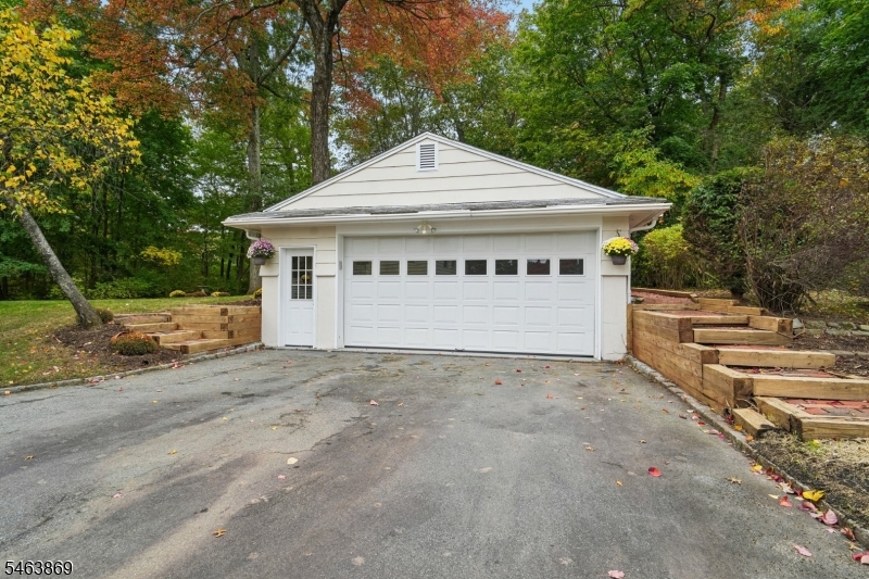 27 Karla Drive Hanover NJ 07981