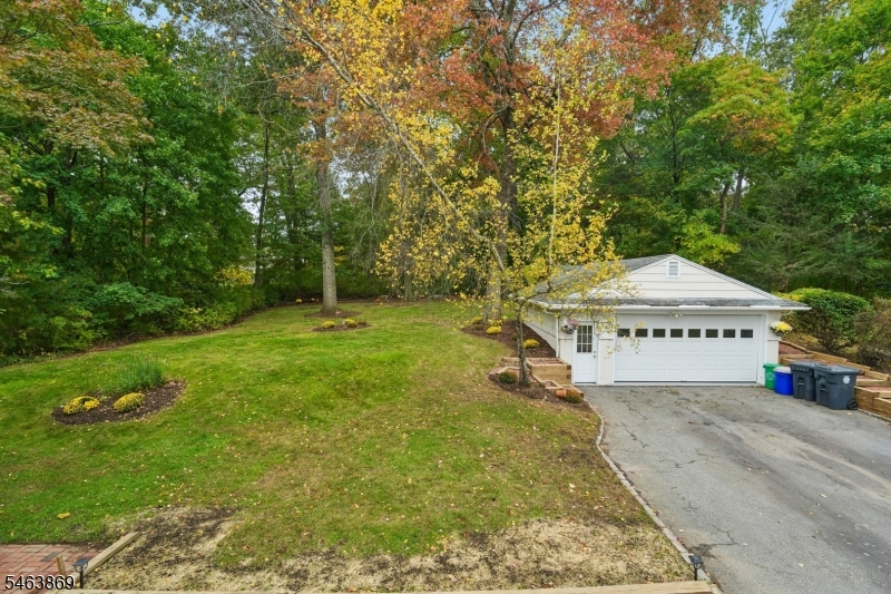27 Karla Drive Hanover NJ 07981