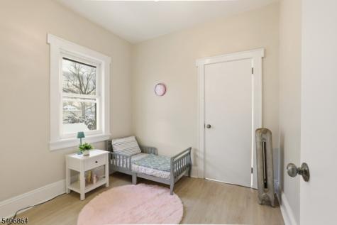 204 Pine Street Roselle NJ 07203
