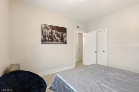 204 Pine Street Roselle NJ 07203