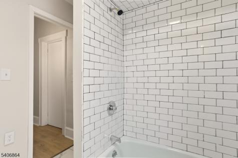 204 Pine Street Roselle NJ 07203