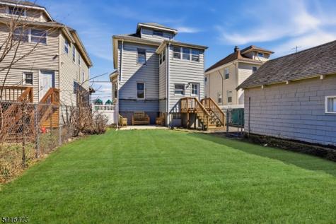 204 Pine Street Roselle NJ 07203